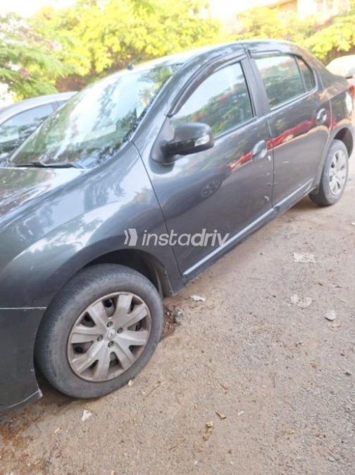 Renault Logan 2021 White Automatic Used for Sale in Greater Cairo ( Cairo + Giza) - 2