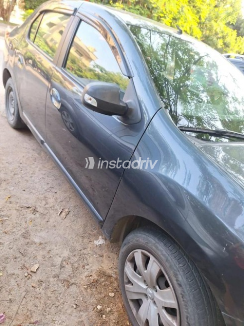 Renault Logan 2021 White Automatic Used for Sale in Greater Cairo ( Cairo + Giza) - 3