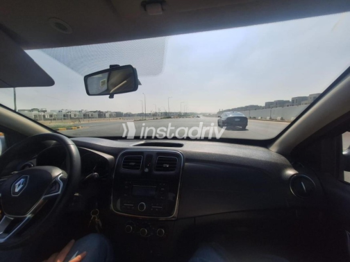 Renault Logan 2021 White Automatic Used for Sale in Greater Cairo ( Cairo + Giza) - 5