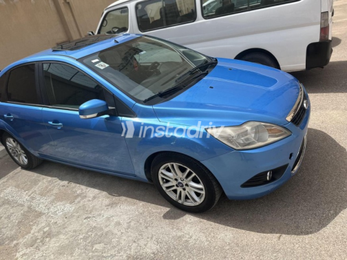 Ford Focus 2010 Blue Automatic Used for Sale in Alexandria - 2