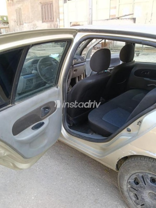 Renault Clio 2008 Gold Automatic Used for Sale in Cairo - 9