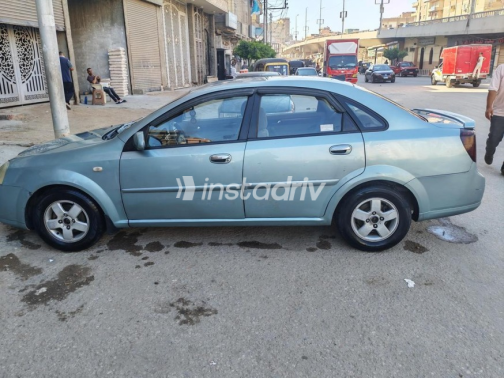 Daewoo Lacetti 2004 White Automatic Used for Sale in Tanta - 2