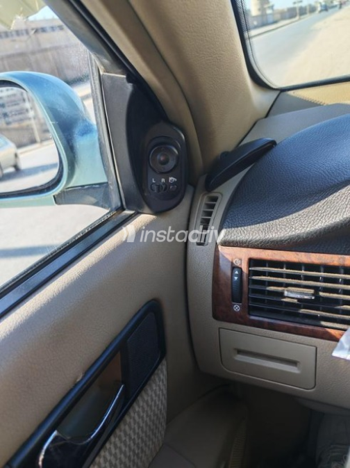 Daewoo Lacetti 2004 White Automatic Used for Sale in Tanta - 9