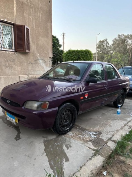فورد اسكورت 1998 بنفسجي أوتوماتيك مستعملة للبيع في حلوان - 9