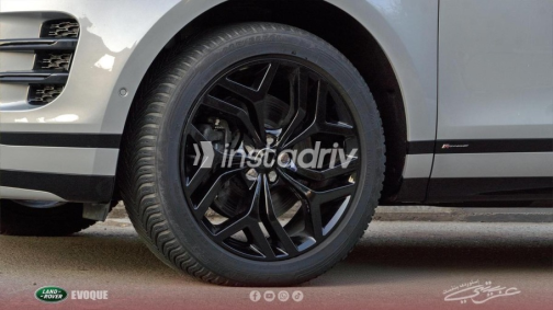 Land Rover Range Rover Evoque 2022 Gray Automatic Used for Sale in Cairo - 5