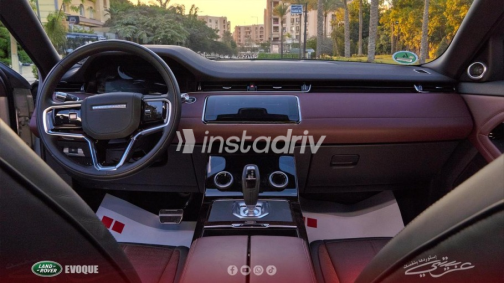 Land Rover Range Rover Evoque 2022 Gray Automatic Used for Sale in Cairo - 8