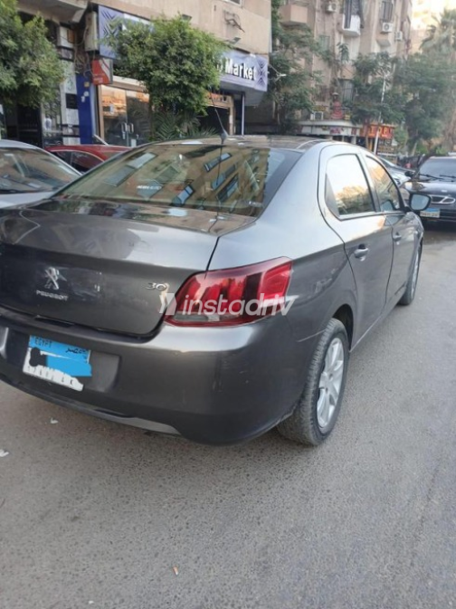 Peugeot 301 2021 Gray Automatic Used for Sale in El Haram - 5