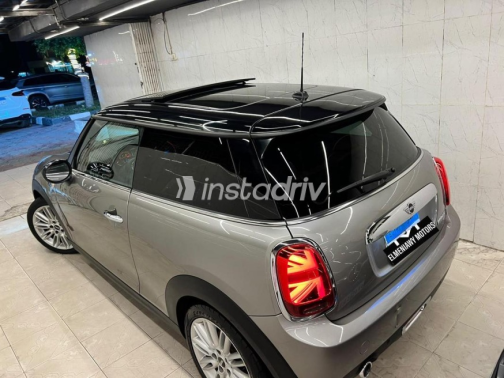 Mini Cooper 2019 Silver Automatic Used for Sale in Heliopolis - 5