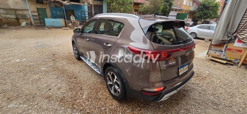 Kia Sportage 2020 Gray Automatic Used for Sale in Sheikh Zayed City - 4