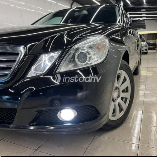 مرسيدس E 250 2010 أسود أوتوماتيك مستعملة للبيع في مصر الجديدة - 2