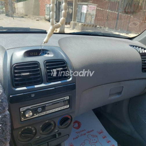 Hyundai Verna 2012 Gray Manual Used for Sale in Greater Cairo ( Cairo + Giza) - 2