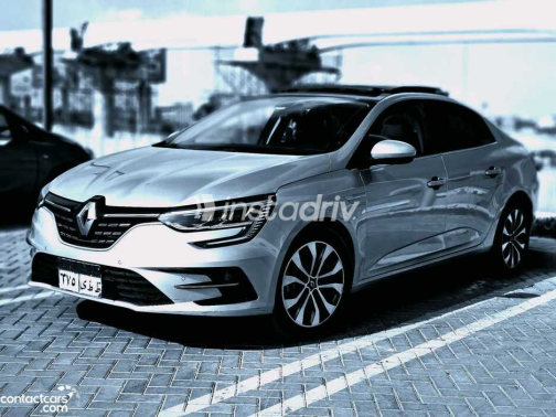 Renault Megane 2022 Silver Automatic Used for Sale in Giza - 5