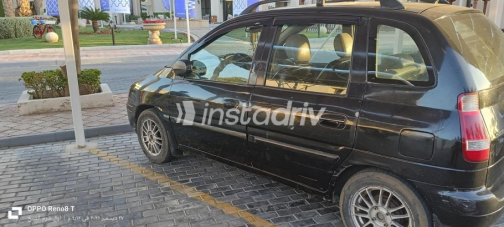 Hyundai Matrix 2008 Black Automatic Used for Sale in Shubra al-Khaimah - 1
