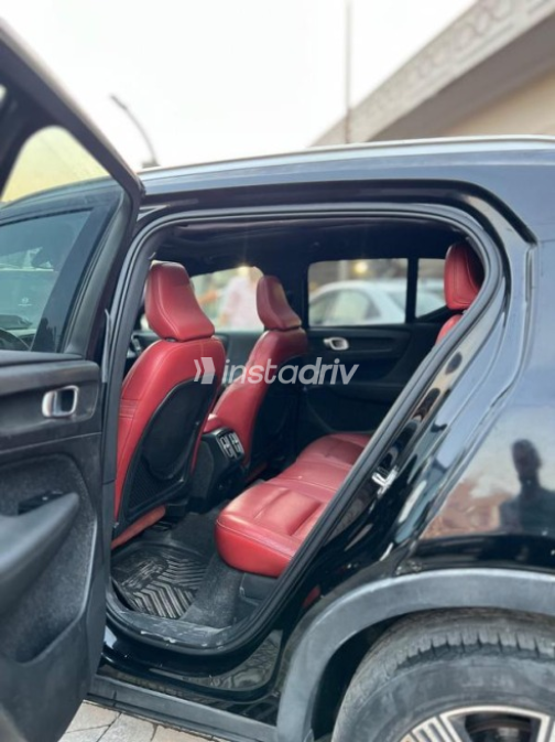 فولفو XC 40 2021 أسود أوتوماتيك مستعملة للبيع في مدينة نصر - 10