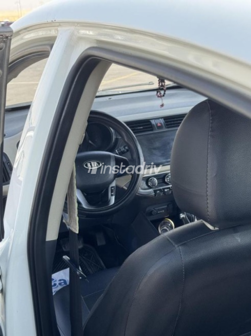 Kia Rio 2012 White Automatic Used for Sale in Cairo - 4