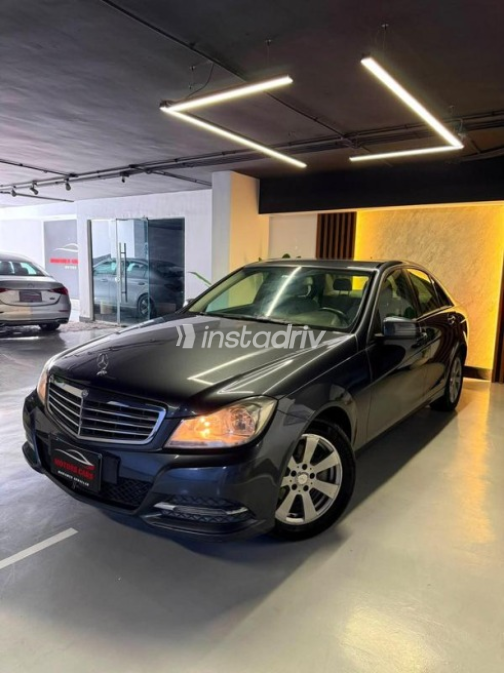 Mercedes C 180 2013 Dark Blue Automatic Used for Sale in Cairo - 3