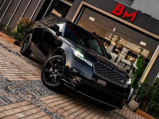 Land Rover Velar 2023 Black Automatic Used for Sale in Sheikh Zayed City