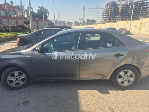 Kia Cerato 2010 Gray Automatic Used for Sale in Cairo - 3