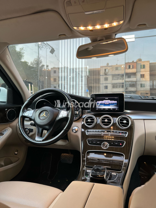 مرسيدس C 180 2015 أبيض أوتوماتيك مستعملة للبيع في مدينة نصر - 2