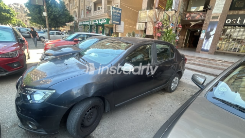 Renault Logan 2018 Gray Automatic Used for Sale in Cairo - 5