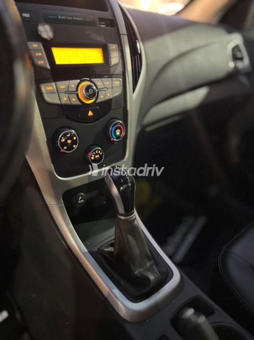 بى واى دى‬ F3 2023 أزرق غامق أوتوماتيك مستعملة للبيع في مدينة نصر - 9