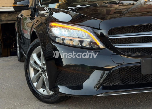 Mercedes C 180 2019 Black Automatic Used for Sale in Cairo - 7