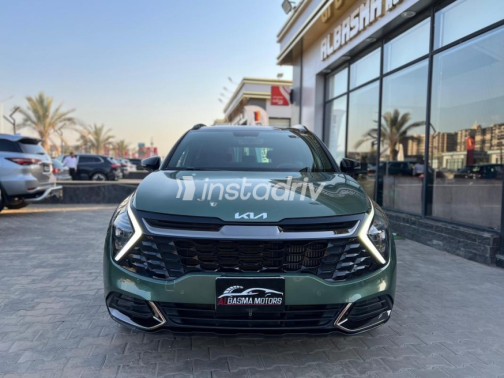Kia Sportage 2024 Green Automatic Used for Sale in Cairo - 1