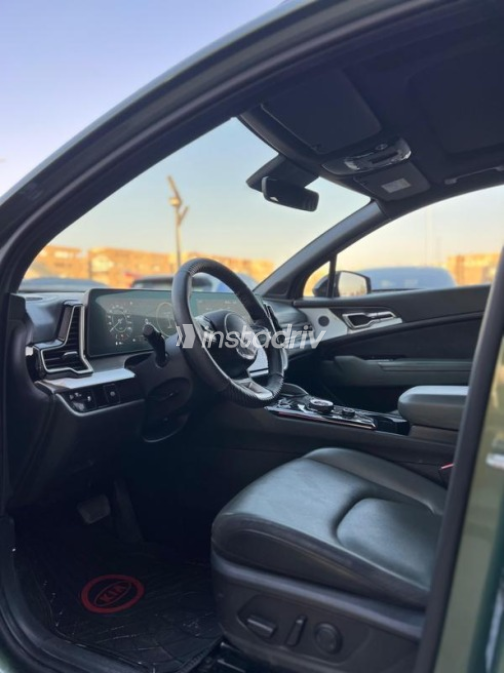 Kia Sportage 2024 Green Automatic Used for Sale in Cairo - 7