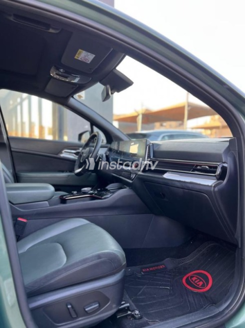 Kia Sportage 2024 Green Automatic Used for Sale in Cairo - 8