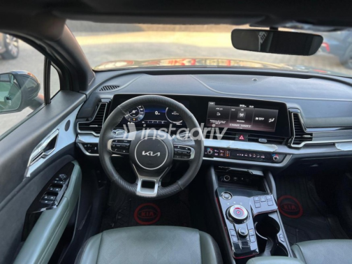 Kia Sportage 2024 Green Automatic Used for Sale in Cairo - 9
