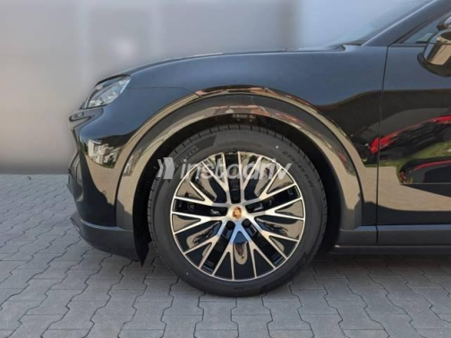 Porsche Cayenne 2026 Black Automatic Used for Sale in Cairo - 4