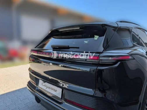 Porsche Cayenne 2026 Black Automatic Used for Sale in Cairo - 6