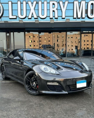 Porsche Panamera 2011 Black Automatic Used for Sale in Sheraton