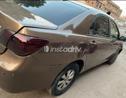 Byd F3 2017 Gold Automatic Used for Sale in Maadi - 4