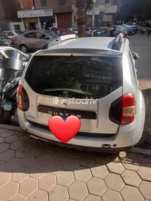 Renault Duster 2015 Silver Automatic Used for Sale in Mohandessin - 2