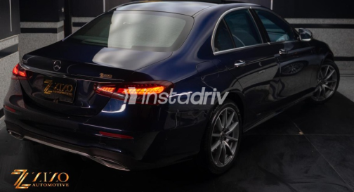 Mercedes E 200 2022 Dark Blue Automatic Used for Sale in Cairo - 4