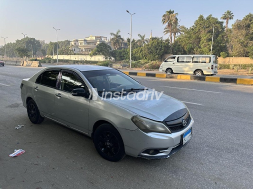 Byd F3 2018 White Automatic Used for Sale in Greater Cairo ( Cairo + Giza) - 4