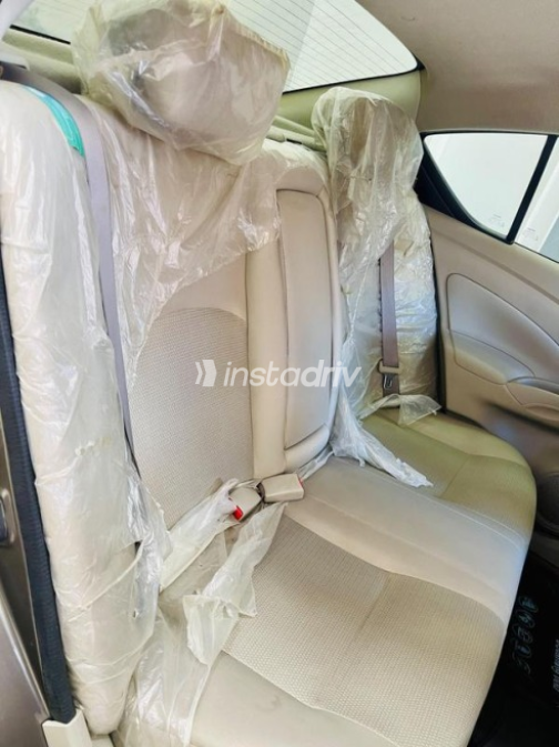 Nissan Sunny 2024 Brown Automatic Used for Sale in Greater Cairo ( Cairo + Giza) - 10