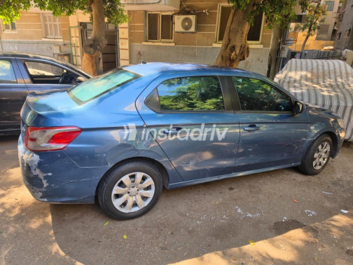 Peugeot 301 2015 Petroleum Automatic Used for Sale in Greater Cairo ( Cairo + Giza) - 3