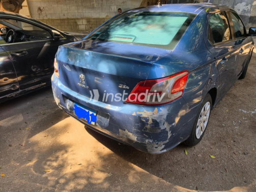Peugeot 301 2015 Petroleum Automatic Used for Sale in Greater Cairo ( Cairo + Giza) - 4