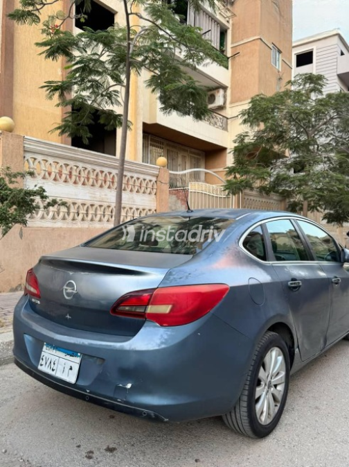 Opel Astra 2013 Dark Blue Automatic Used for Sale in Giza - 8