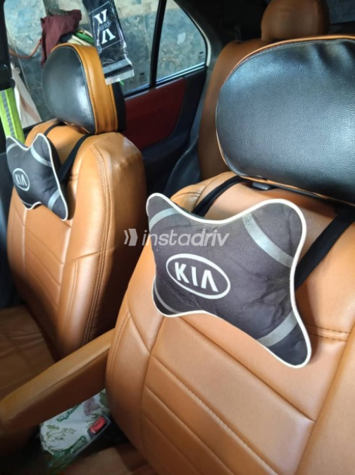 Hyundai Verna 2017 White Manual Used for Sale in Giza - 4