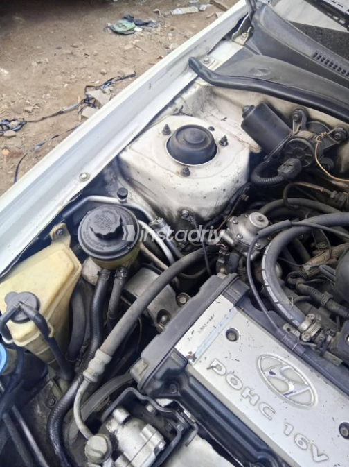 Hyundai Verna 2017 White Manual Used for Sale in Giza - 9