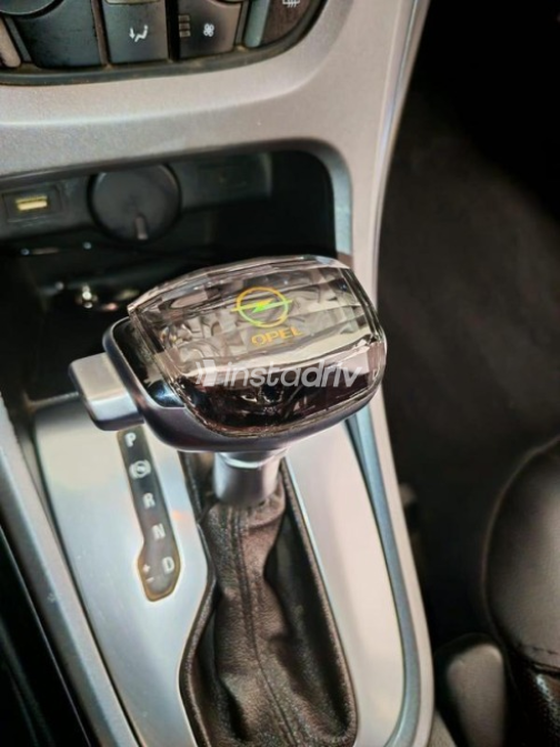 اوبل أسترا 2019 أبيض أوتوماتيك مستعملة للبيع في القاهرة الكبرى ( القاهرة - الجيزة) - 7
