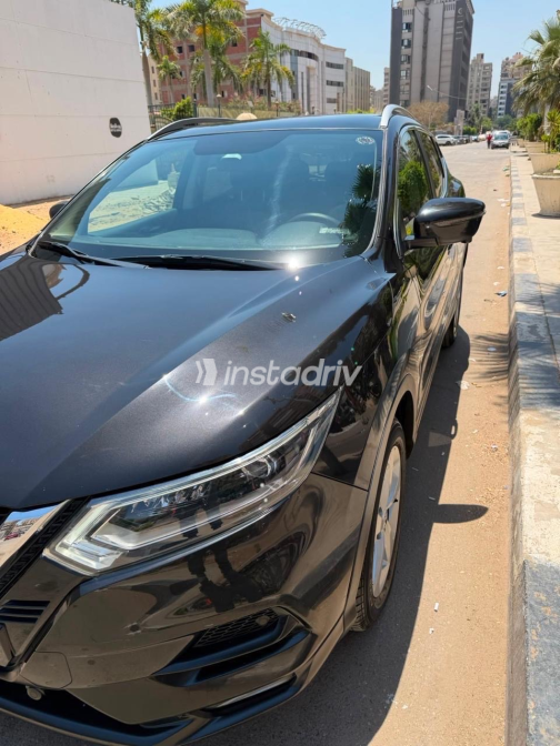 Nissan Qashqai 2021 Black Automatic Used for Sale in Nasr city - 3