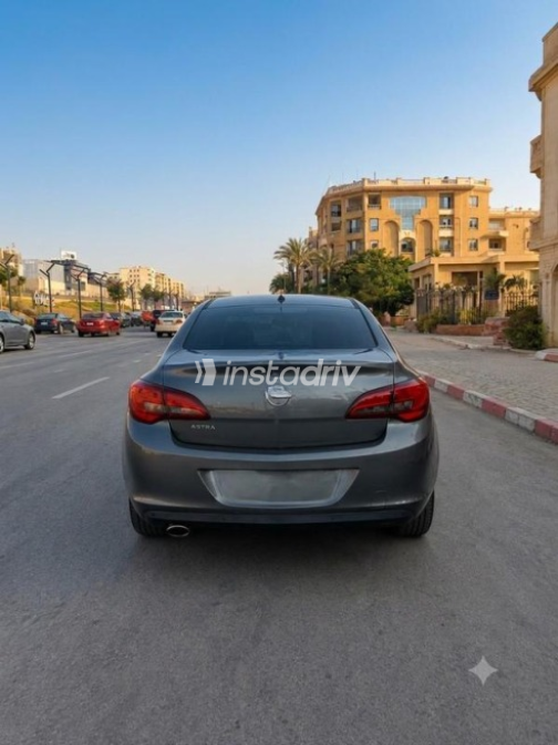 Opel Astra 2020 White Automatic Used for Sale in Greater Cairo ( Cairo + Giza) - 2