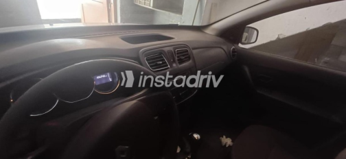 Renault Logan 2015 Silver Automatic Used for Sale in Alexandria - 3