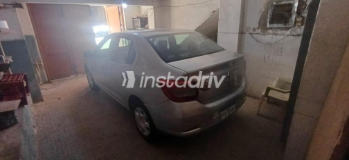 Renault Logan 2015 Silver Automatic Used for Sale in Alexandria - 8