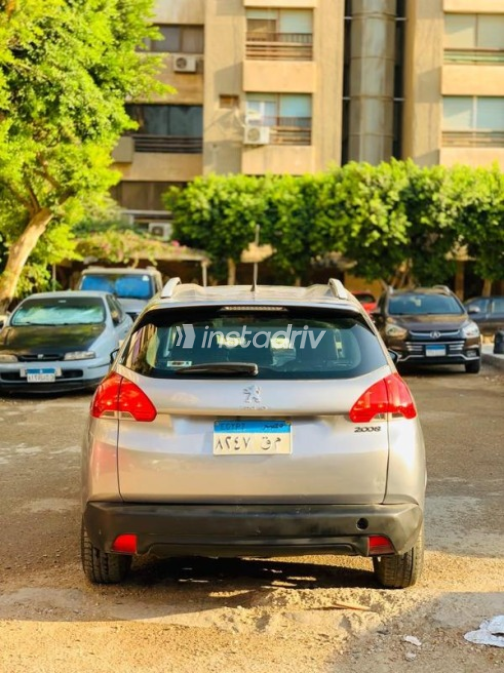 Peugeot 2008 2015 Silver Automatic Used for Sale in Nasr city - 5
