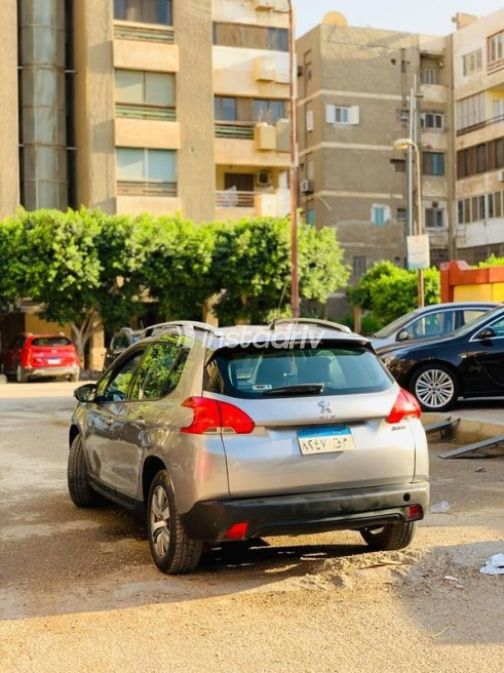 Peugeot 2008 2015 Silver Automatic Used for Sale in Nasr city - 7